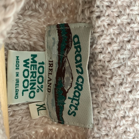 Aran crafts wool sweater - Picture 10 of 11